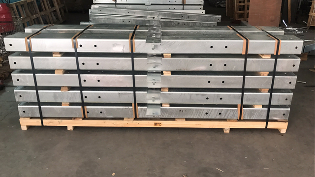 STEEL CROSSARM HOT DIP GALVANIZING